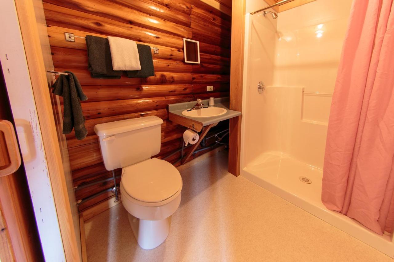 Mount Robson Lodge Екстер'єр фото